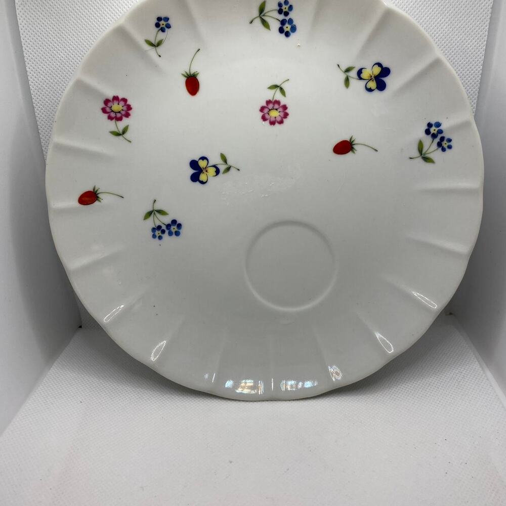 Cottagecore Strawberry Wildflower Snack Plate